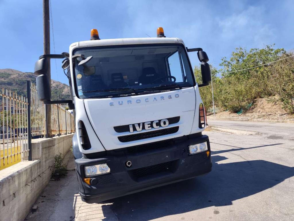 Iveco EUROCARGO 180E25K Photo 27