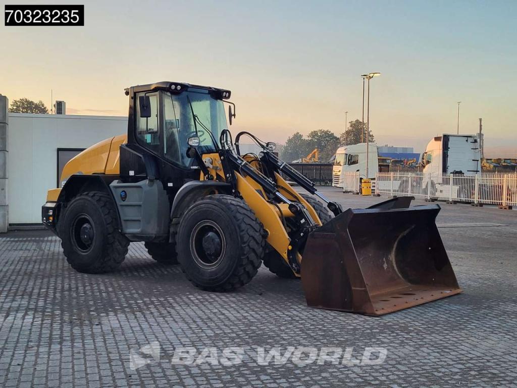 Liebherr L538 Quick Coupler Photo 9