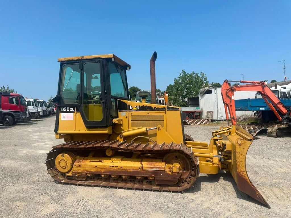 Caterpillar D5C XL Photo 8