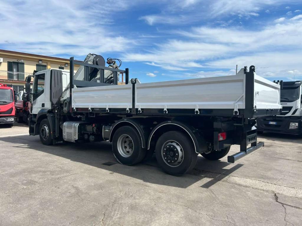 Iveco EUROCARGO 100E19 Photo 16