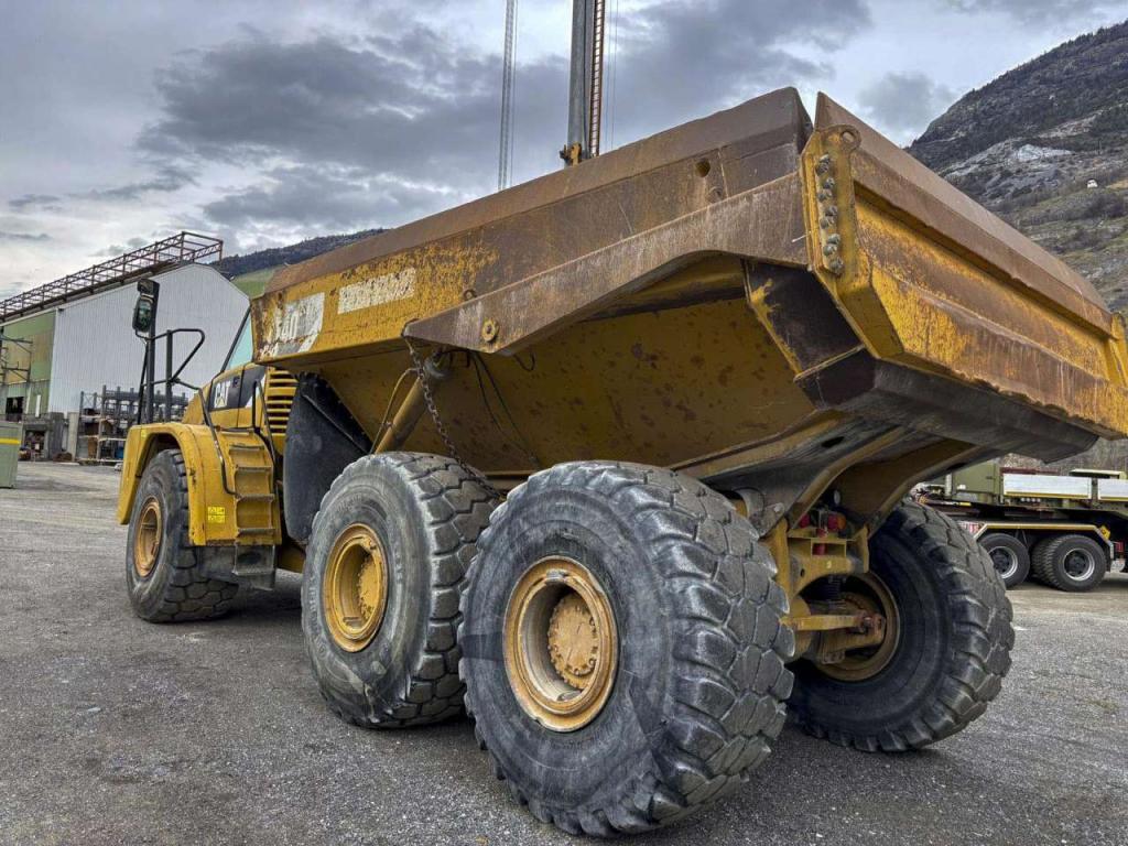 Caterpillar 740 Photo 2