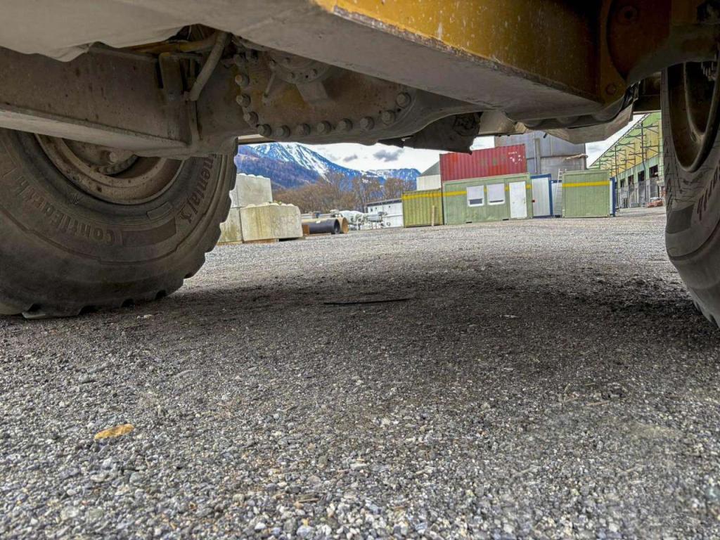 Caterpillar 740 Photo 7