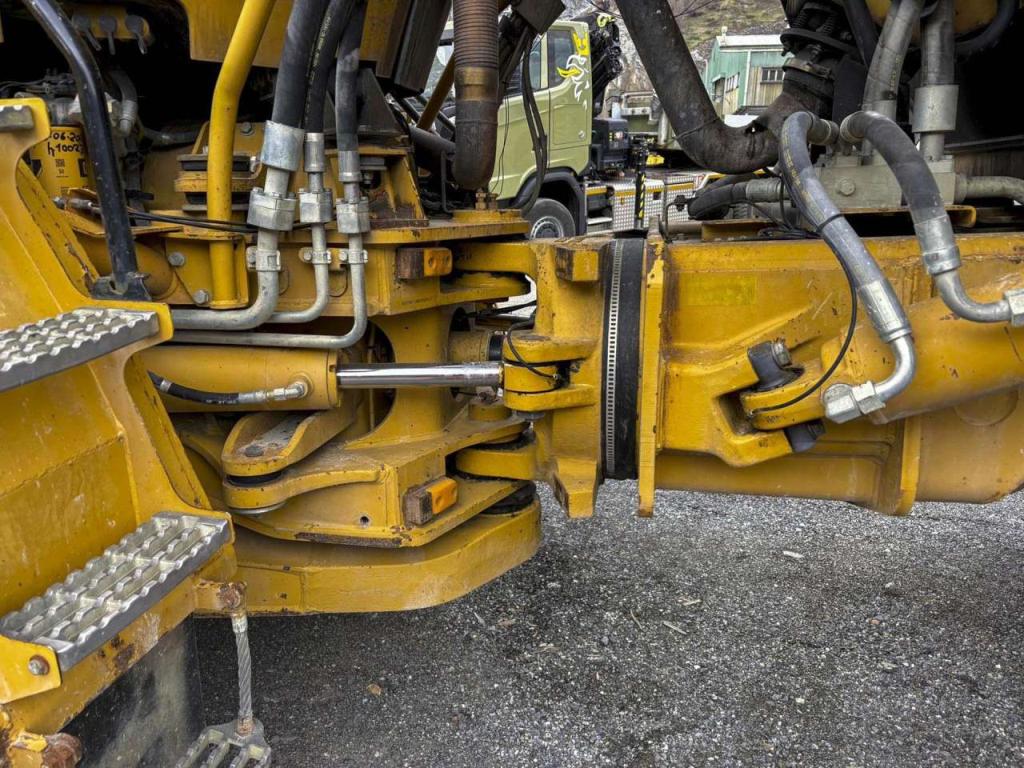Caterpillar 740 Photo 8