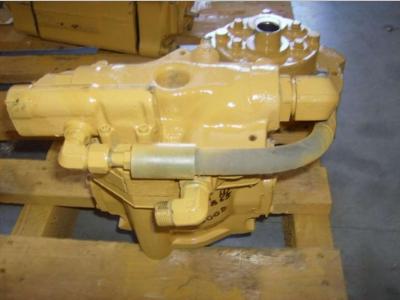 Pompe hydraulique pour Caterpillar D300D en vente par CERVETTI TRACTOR Srl