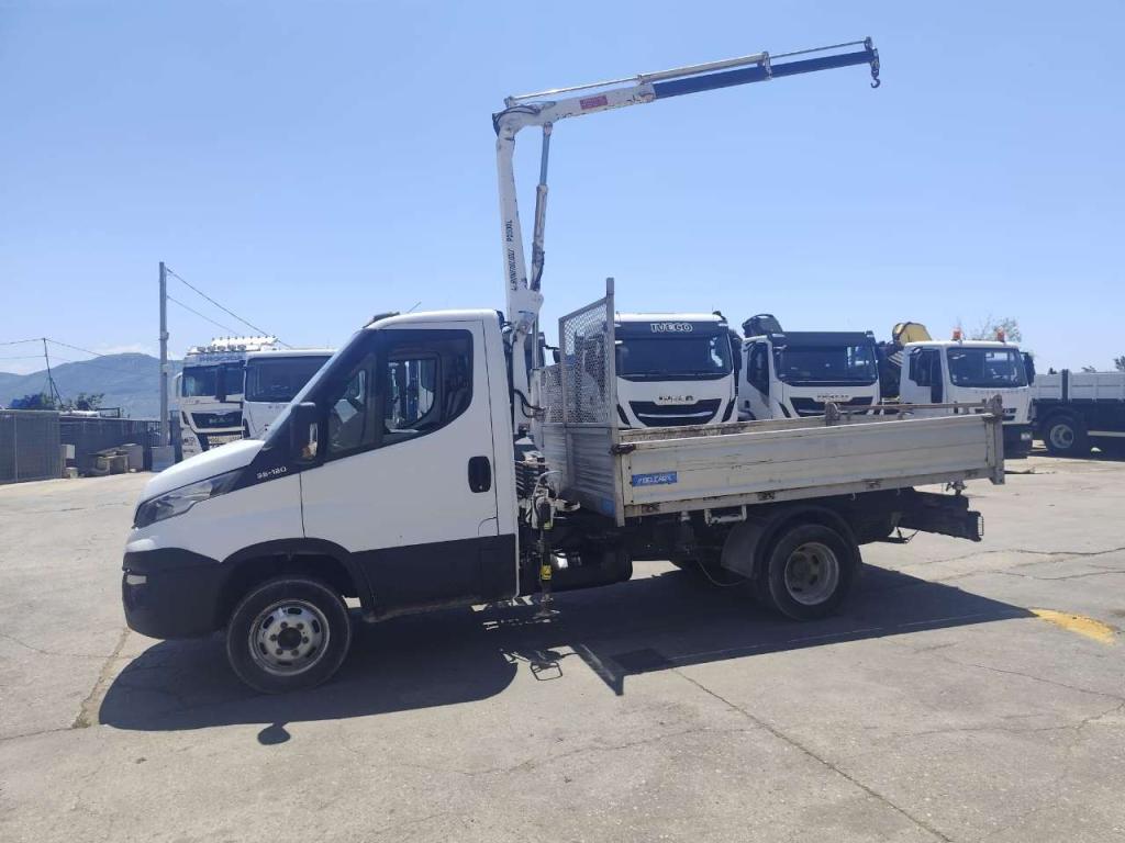Iveco DAILY 35-120 Photo 24