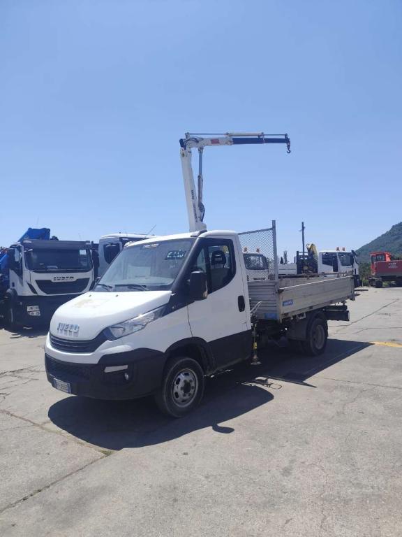 Iveco DAILY 35-120 Photo 26