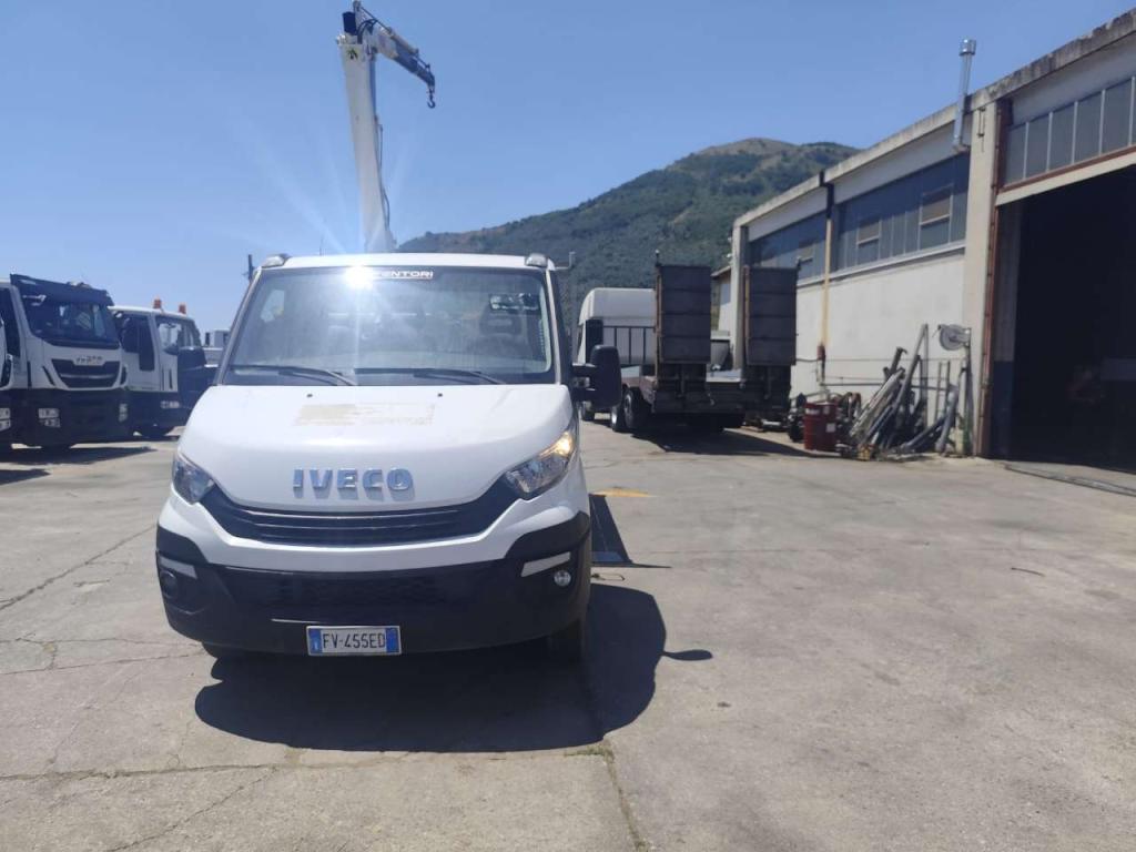 Iveco DAILY 35-120 Photo 29