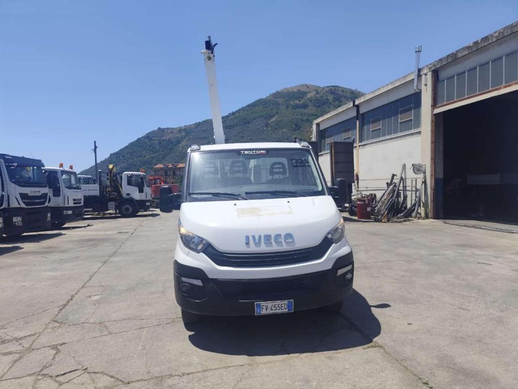 Iveco DAILY 35-120 Photo 30