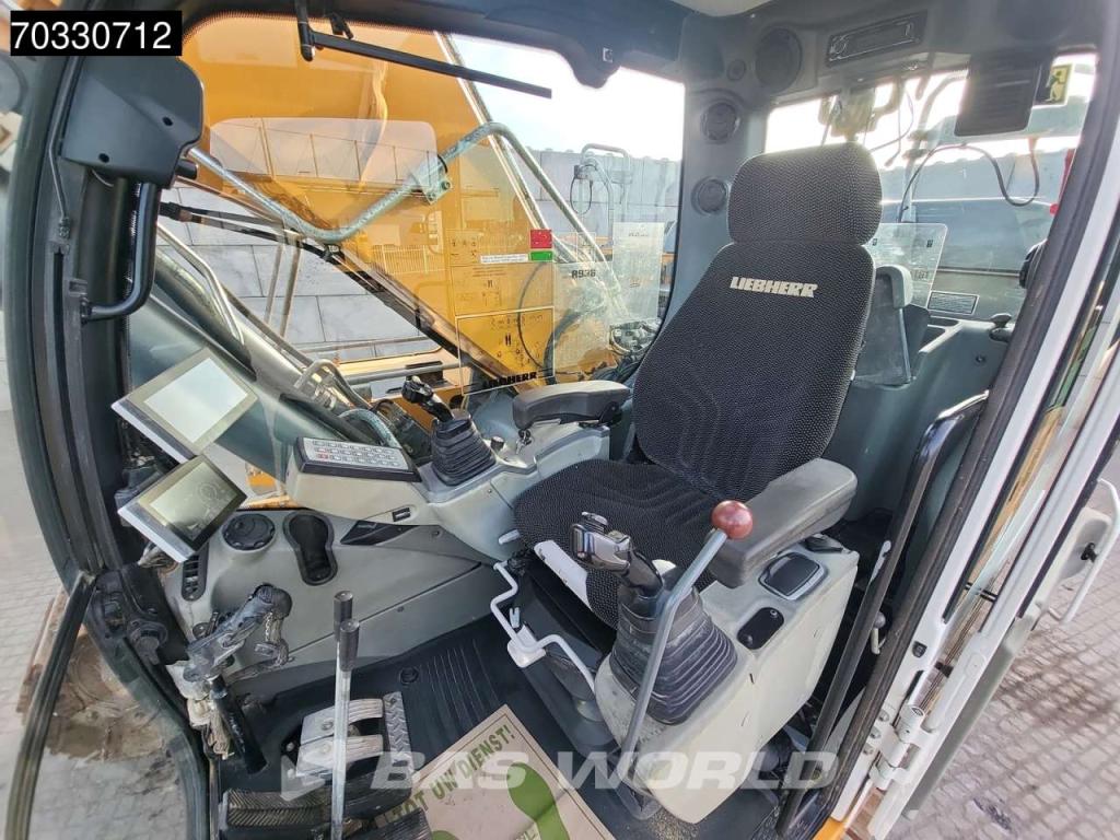 Liebherr R936 NLC Photo 26