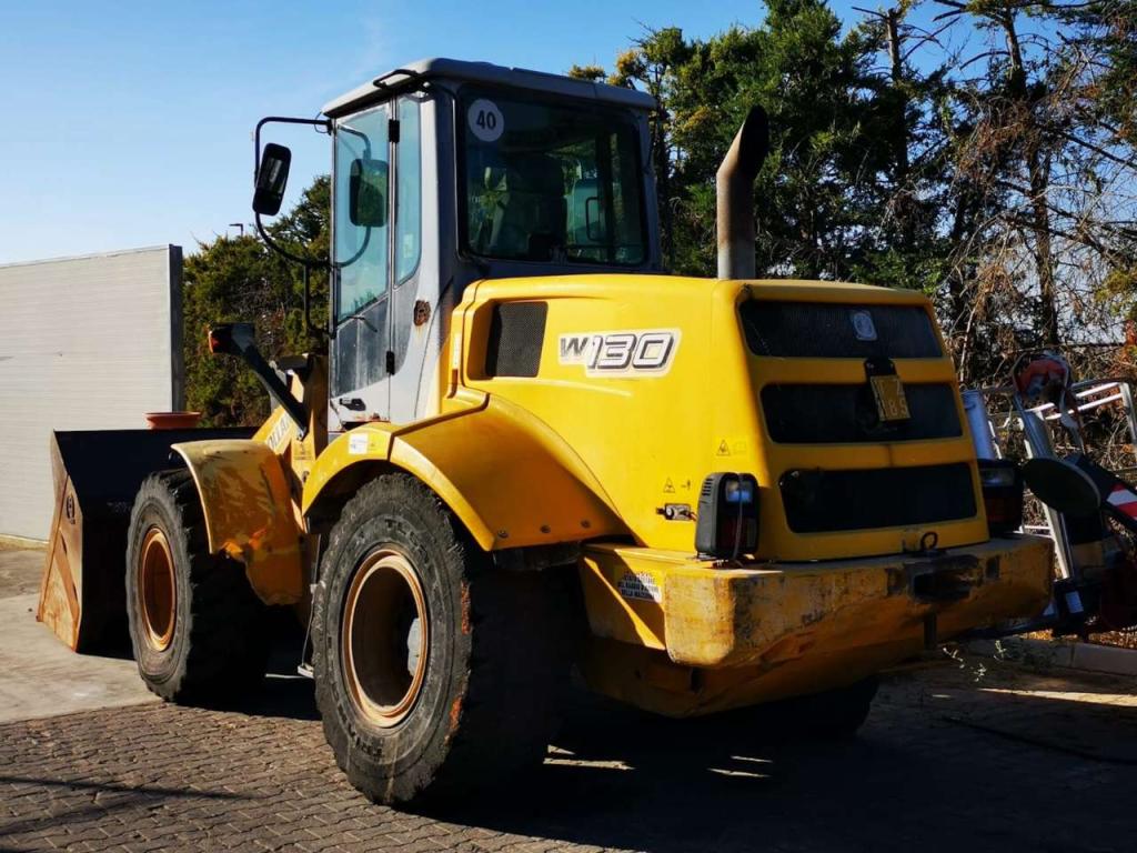 New Holland W130 Photo 3