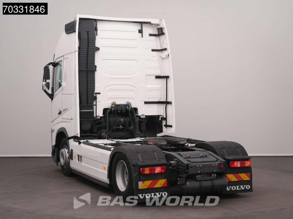 Volvo FH 500 4X2 XL 2xTanks I-ParkCool ACC Photo 2