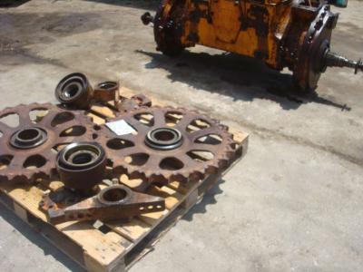 RUOTE MOTRICI E SUPPORTI CON GRUPPI DI TENUTA pour Fiat FL8 - 100C en vente par OLM 90 Srl