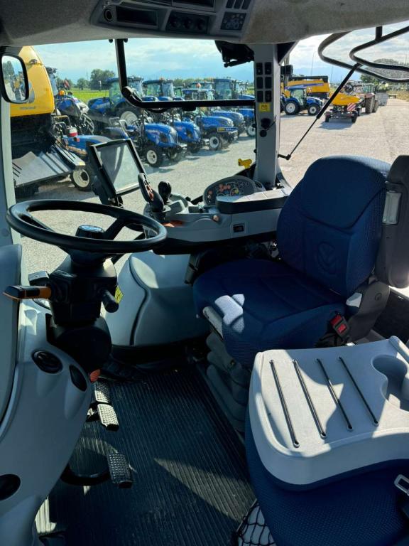 New Holland T7.190 AutoCommand Photo 2