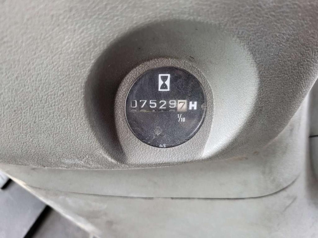 Fiat Kobelco EX215W Photo 10