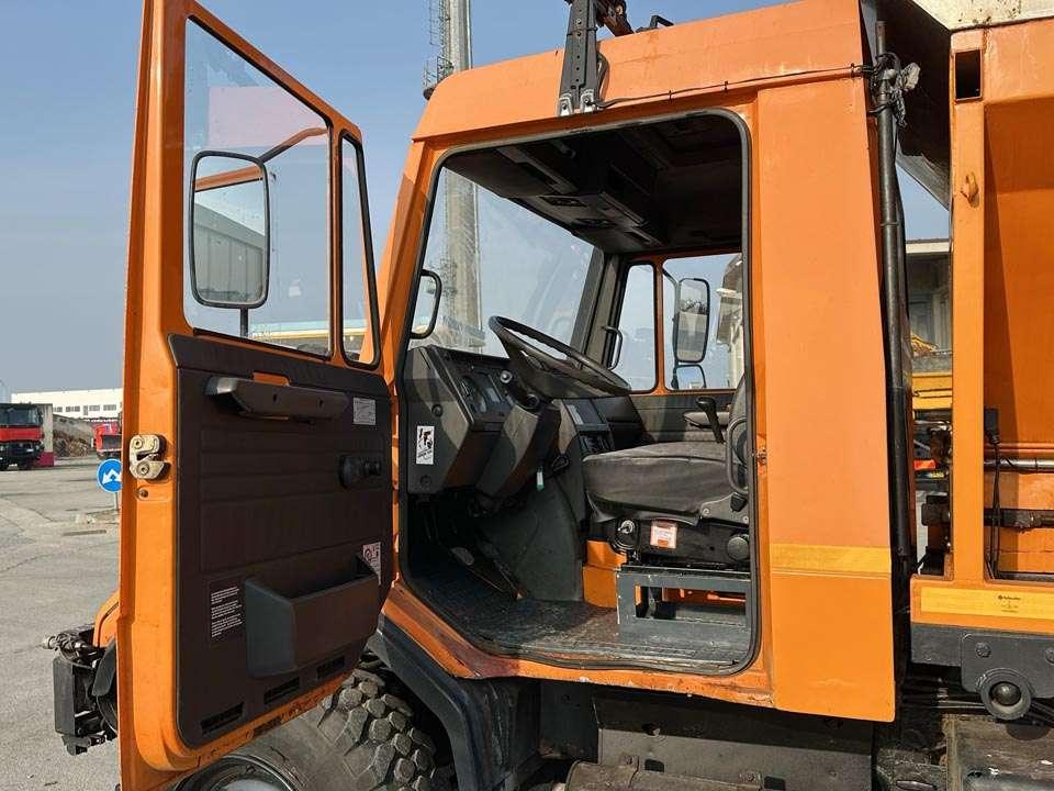 Mercedes-Benz UNIMOG U90 4X4 Photo 11