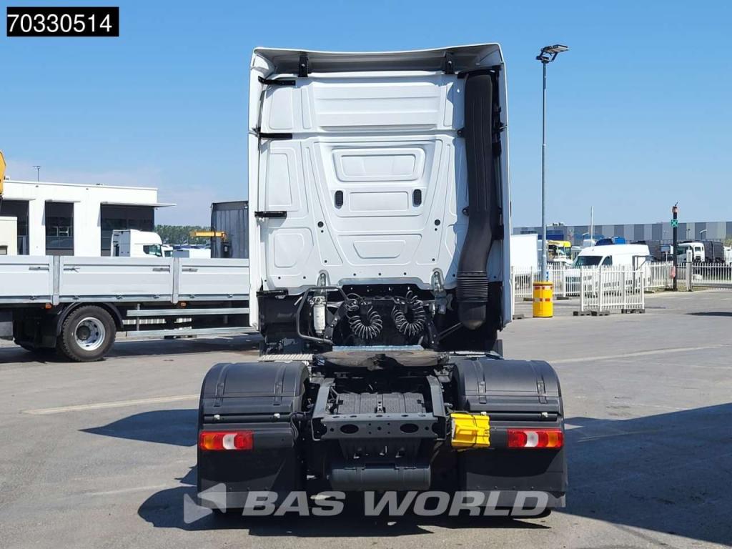 Mercedes-Benz Actros 1851 4X2 BigSpace 2xTanks Photo 11
