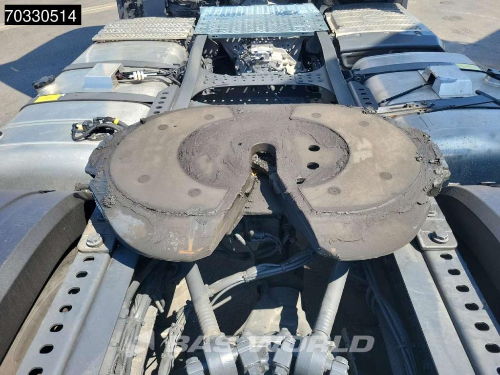 Mercedes-Benz Actros 1851 4X2 BigSpace 2xTanks Photo 16
