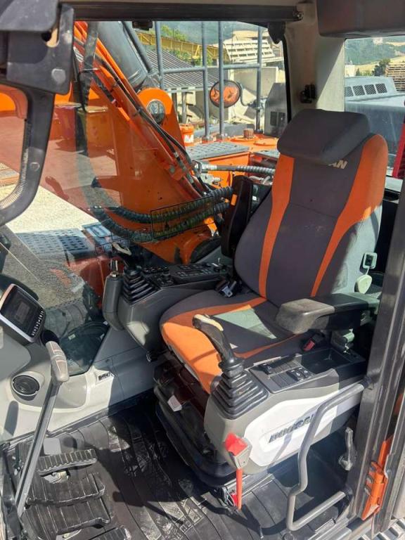 Doosan DX235NLC Photo 5