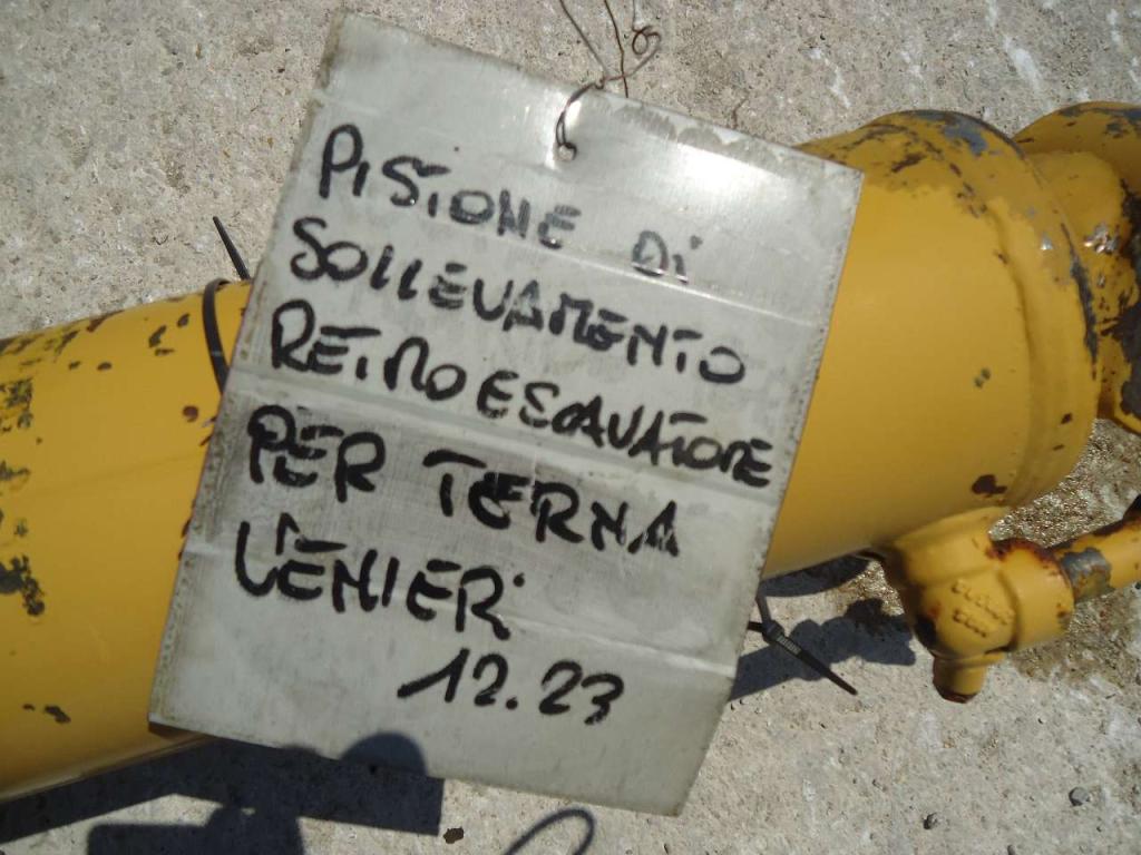Piston de levage pour Venieri 12.23 Photo 3