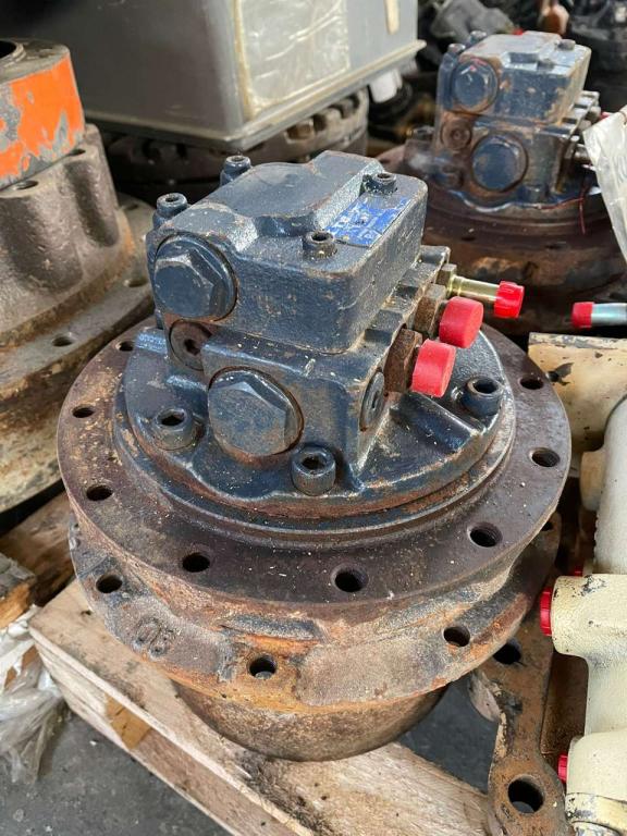 Motoréducteur pour Yanmar VIO 40 Photo 1