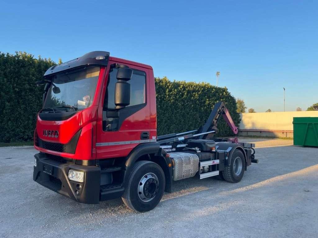 Iveco EUROCARGO 160E32 CON SCARRABILE NUOVO Photo 1