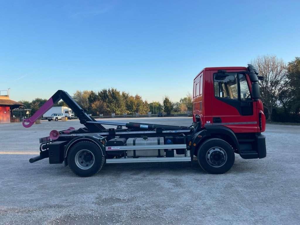 Iveco EUROCARGO 160E32 CON SCARRABILE NUOVO Photo 7