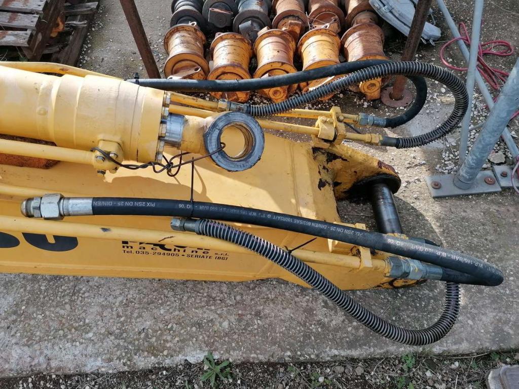 Komatsu PC180NLC-6 Photo 3