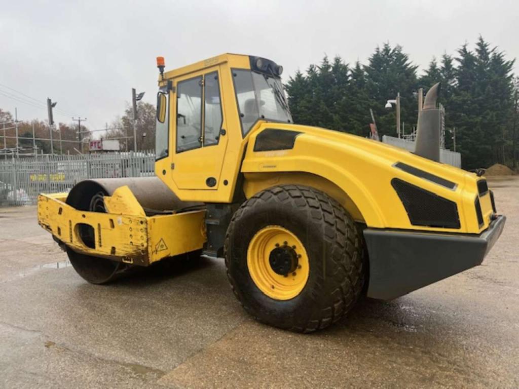 Bomag BW216DH-4 Photo 1