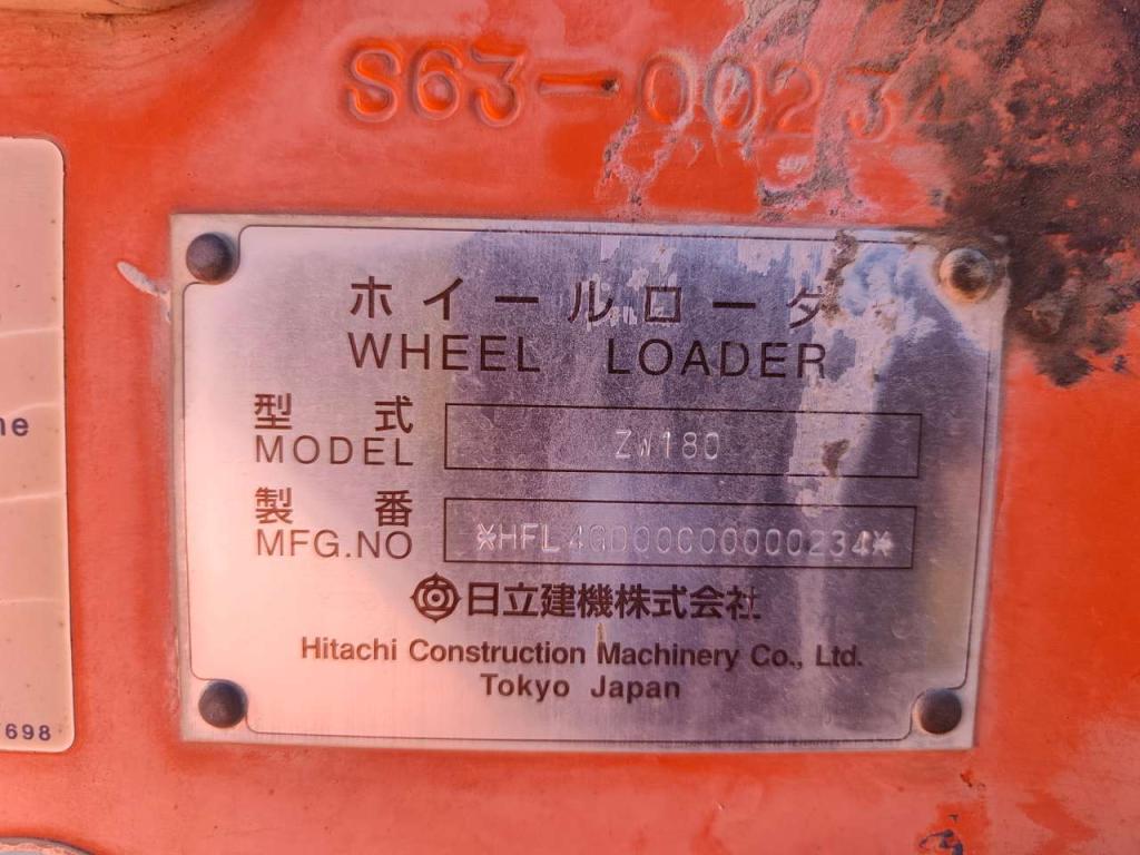 Hitachi ZW180 Photo 8