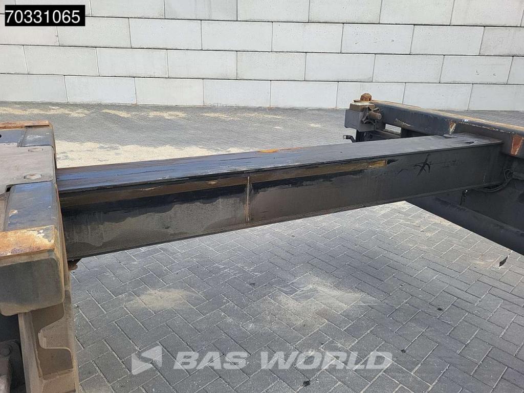Renders 3AFCST08 Multi 45ft Lift Axle Photo 12