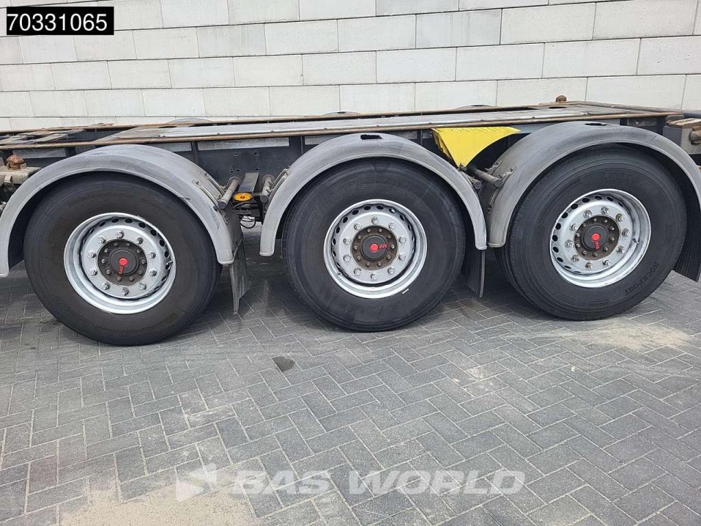 Renders 3AFCST08 Multi 45ft Lift Axle Photo 20