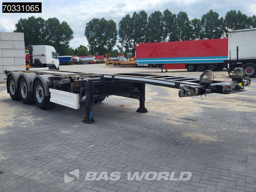 Renders 3AFCST08 Multi 45ft Lift Axle Photo 6