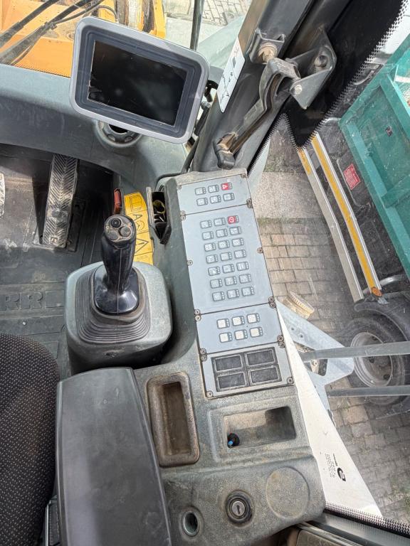 Liebherr 550 2plus2 Photo 10