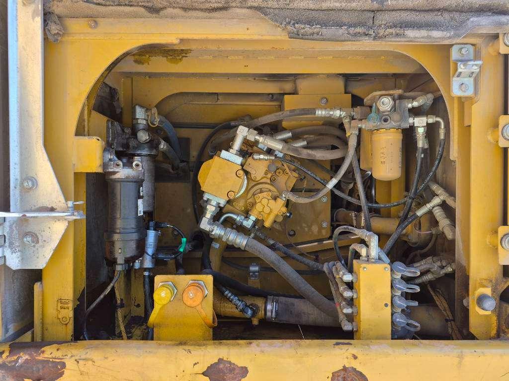 Caterpillar 326 FL Photo 13