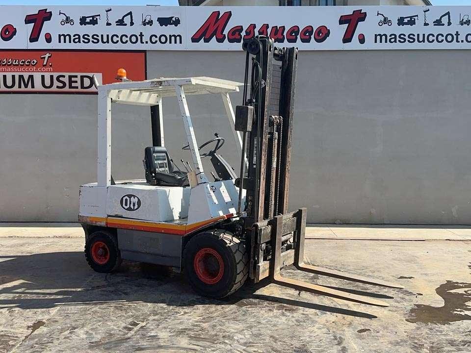 Fiat OM DI30C Photo 15
