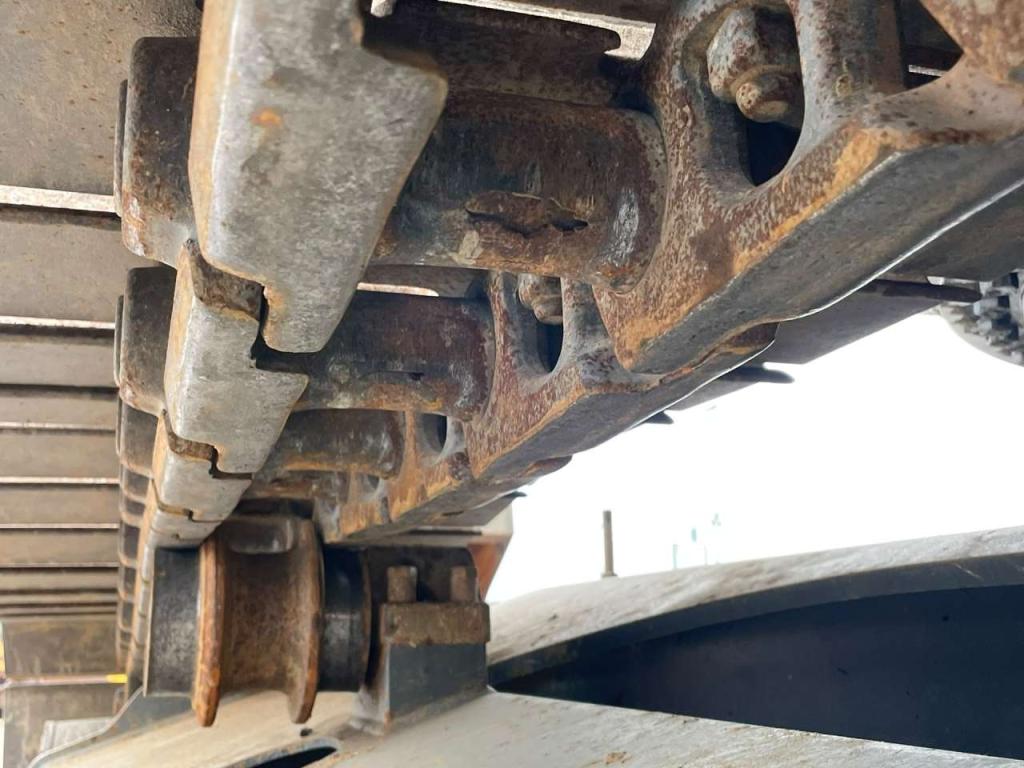 Liebherr R934LC Photo 14