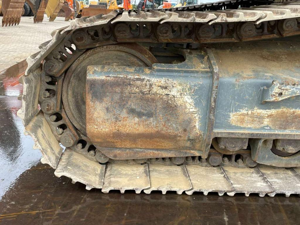 Liebherr R934LC Photo 15