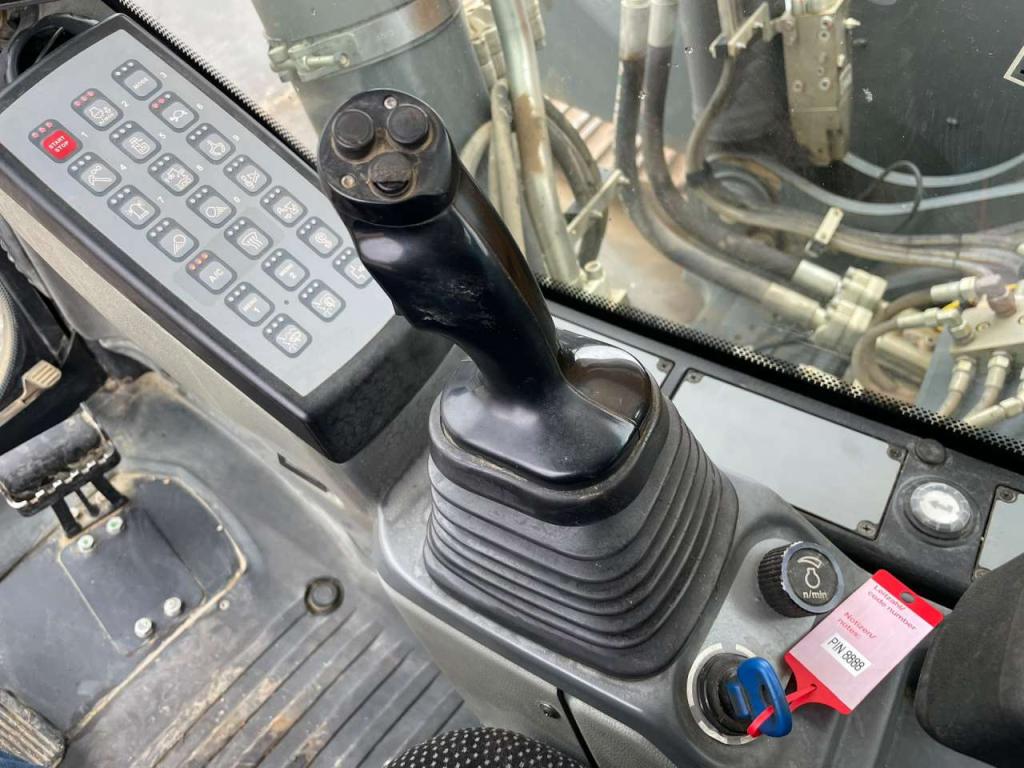 Liebherr R934LC Photo 22