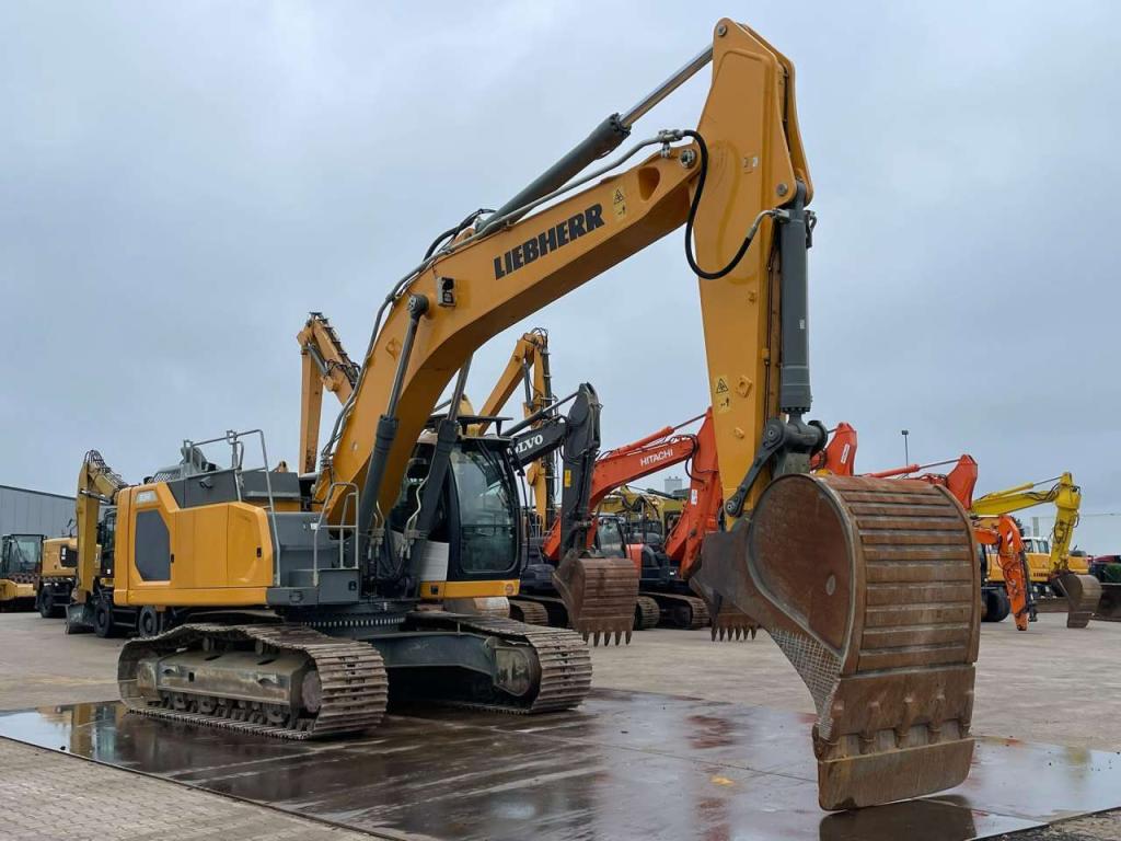 Liebherr R934LC Photo 6