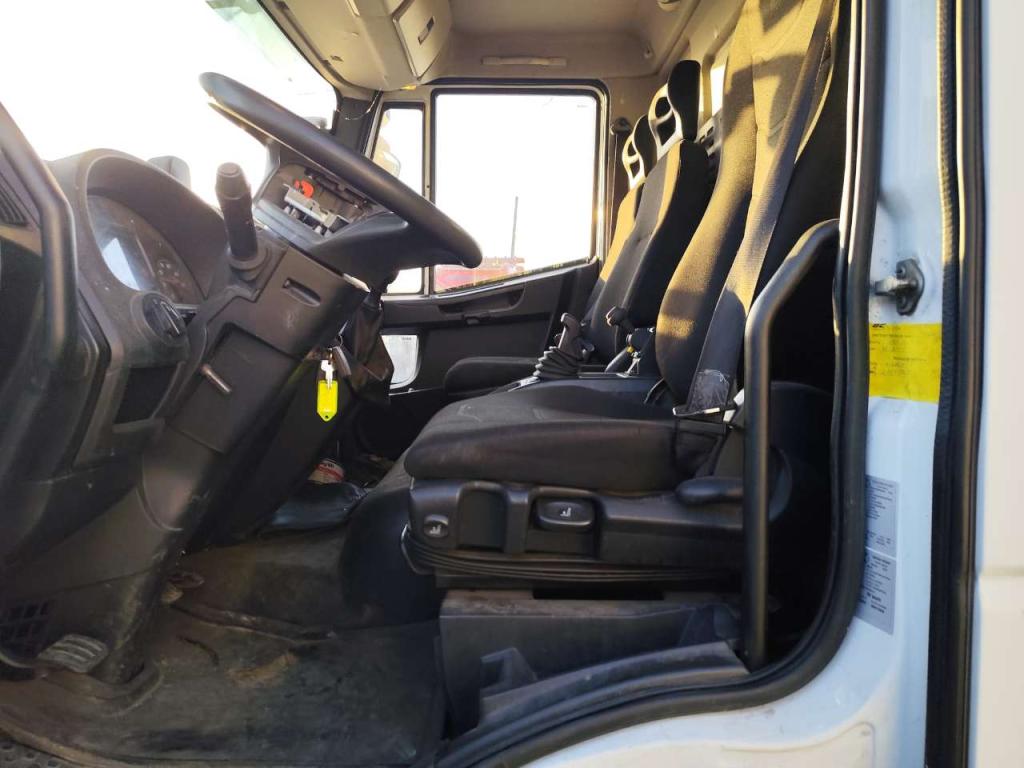 Iveco EUROCARGO 160-250 Photo 18