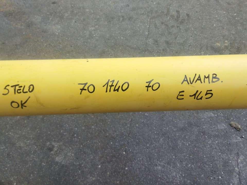 Piston pour pelle (stick) pour New Holland E 145 Photo 2