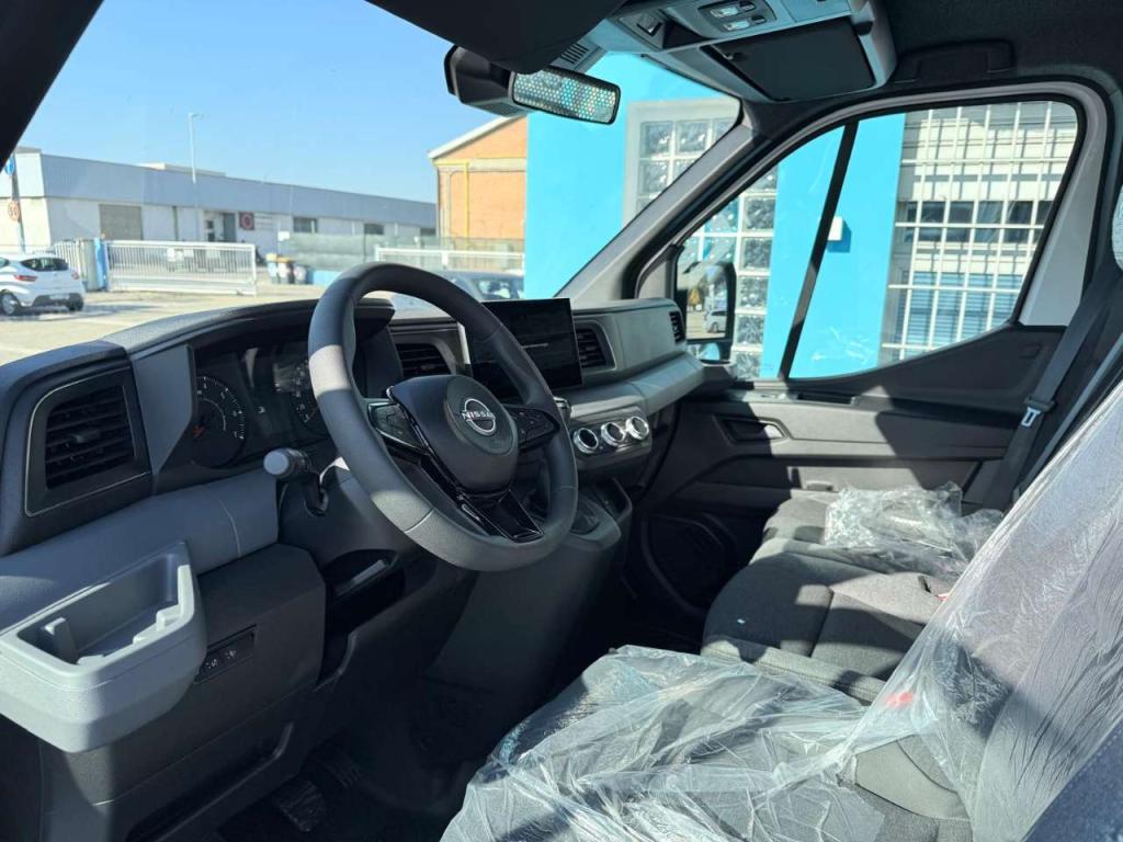 Nissan Interstar Photo 7