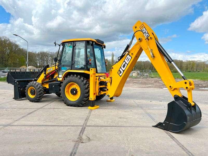JCB 3DX / 3CX Plus 4WD - 4/1 Bucket / Hammer Lines Photo 2