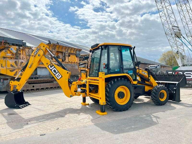 JCB 3DX / 3CX Plus 4WD - 4/1 Bucket / Hammer Lines Photo 3
