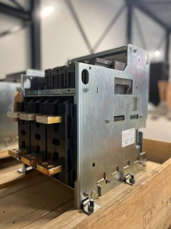 Mitsubishi Circuit breaker 1250A - AE1250-SW 3P - DPX-12648 Photo 3
