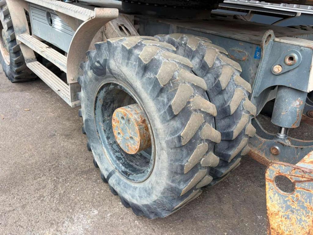Liebherr A918 Compact Litronic Photo 16