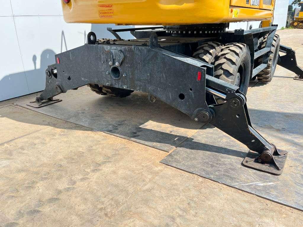 Caterpillar MH3024 - Automatic Greasing / Tilting Cab Photo 17