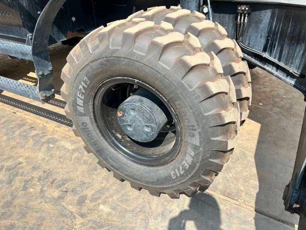 Caterpillar MH3024 - Automatic Greasing / Tilting Cab Photo 21