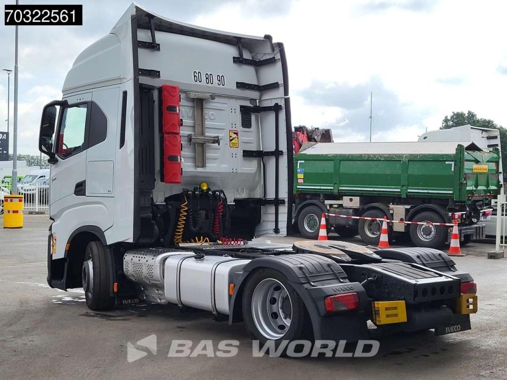 Iveco S-Way 460 S-Way 4X2 Retarder Mega 2x Tanks Photo 2