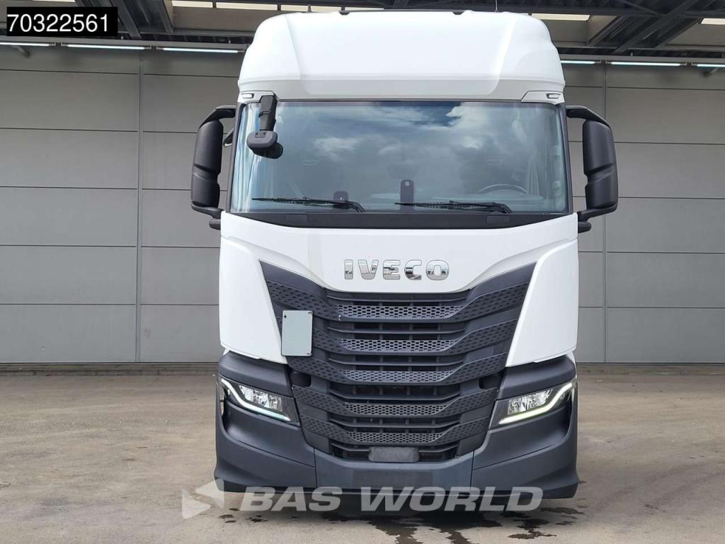 Iveco S-Way 460 S-Way 4X2 Retarder Mega 2x Tanks Photo 3